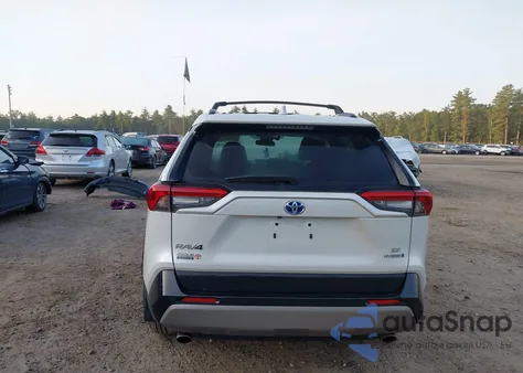 2024 Toyota Rav4 Se z USA, uszkodzony, nr VIN 2T3T6RFV3RW048460